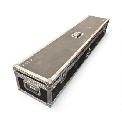 Long coffre noir transport